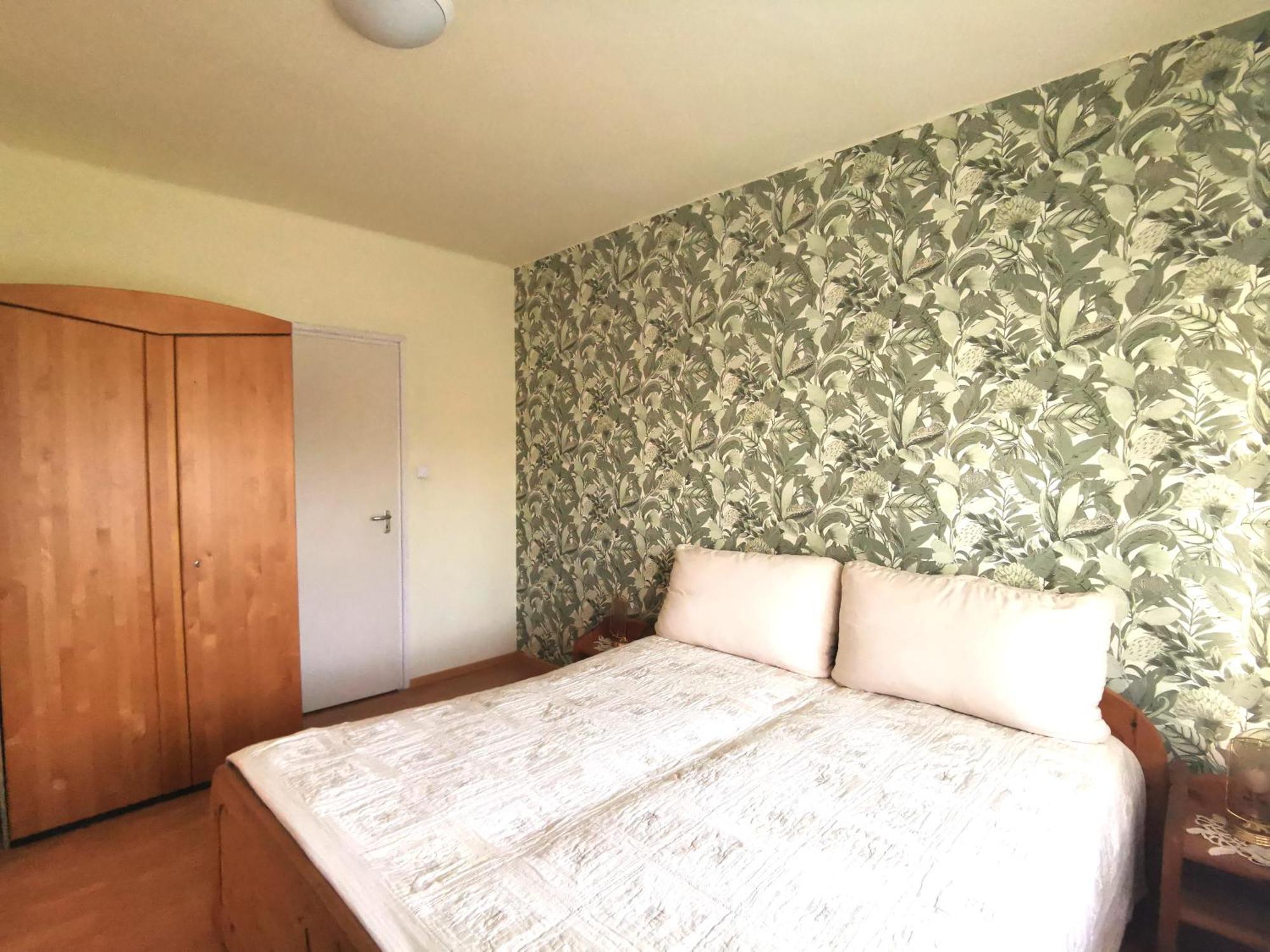 Grosses Ferienhaus Plattensee Balaton - Nyaralo Haz 6 Szobaval, 5 Fuerdoszobaval, 3000 Nm Daire Szolad Dış mekan fotoğraf