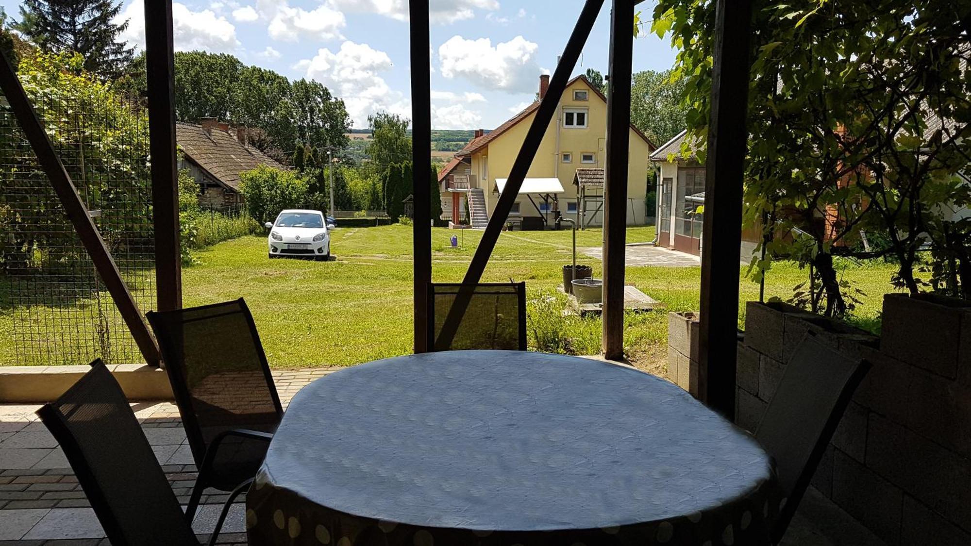 Grosses Ferienhaus Plattensee Balaton - Nyaralo Haz 6 Szobaval, 5 Fuerdoszobaval, 3000 Nm Daire Szolad Dış mekan fotoğraf